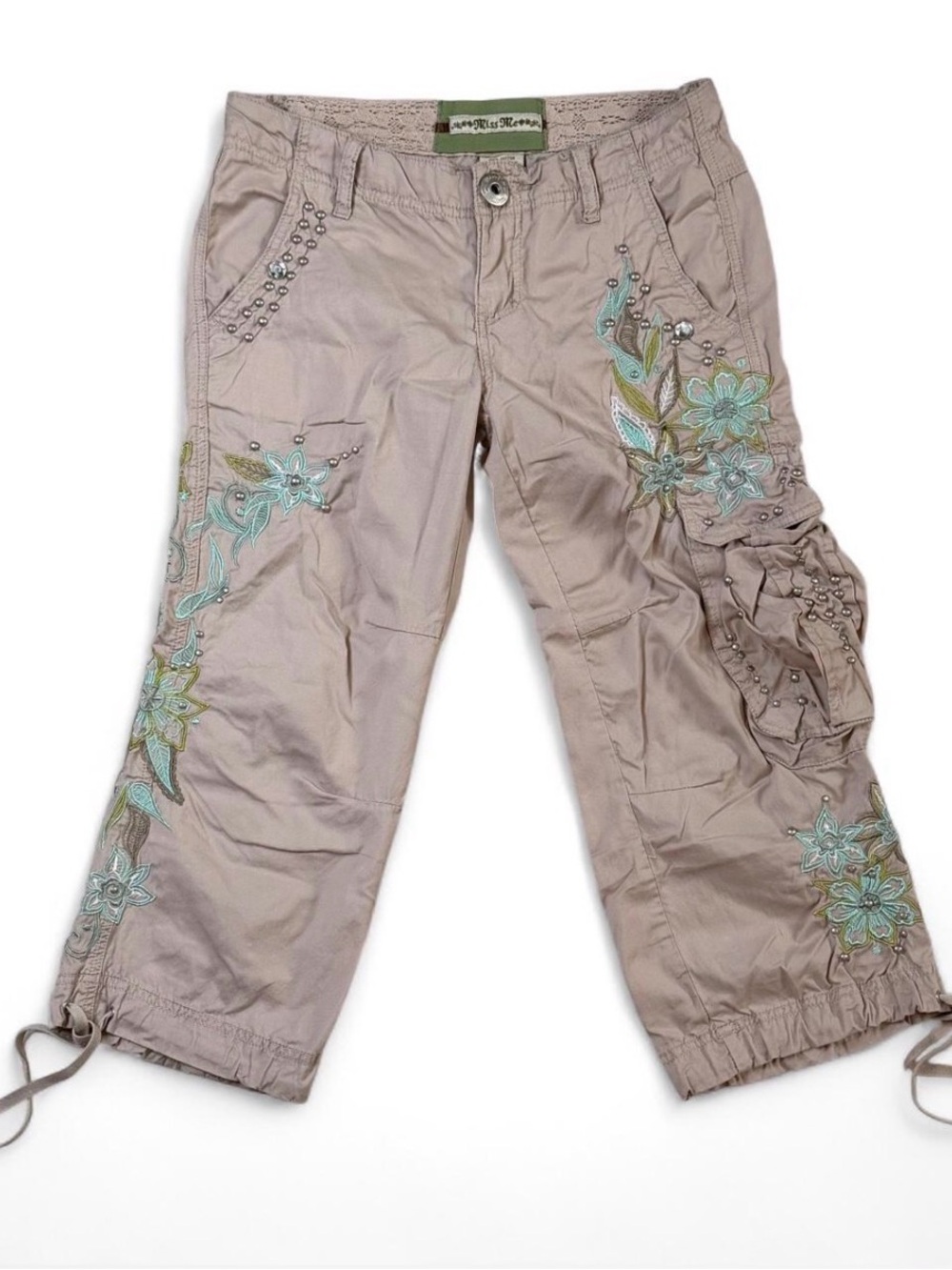 Vintage Y2K Miss Me embellished capri pants ✨